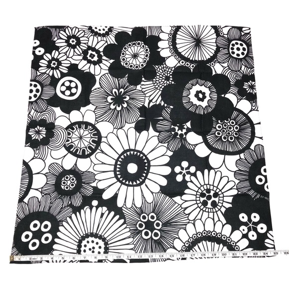 Marimekko bandana square scarf 25”x25” - Picture 6 of 7